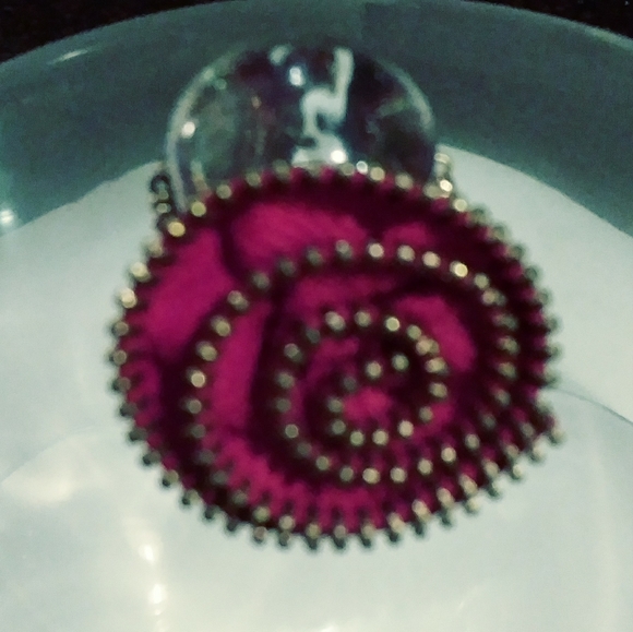 Red Flower Ring - Picture 1 of 2